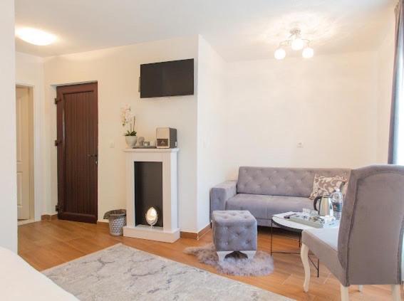 Urban Suites & Apartments Мостар Экстерьер фото